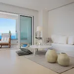 Luxury Glamour Near With Pool And Sauna Villa *