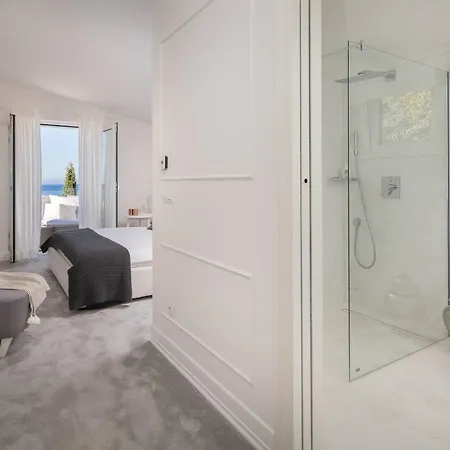 Luxury Glamour Near With Pool And Sauna Villa *