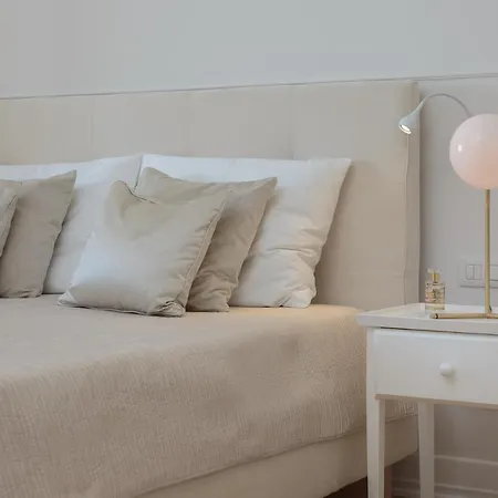 Villa Luxury Seafront Glamour With Private Pool, Sauna And Gym At The In *