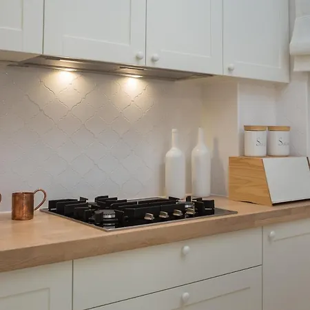 Luxury Seafront Glamour With Private Pool, Sauna And Gym At The In