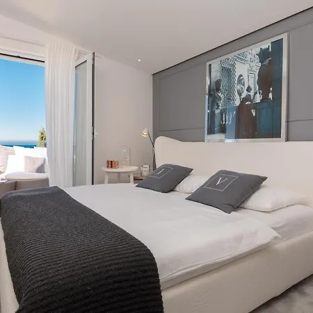 Luxury Seafront Glamour With Private Pool, Sauna And Gym At The In Villa Primosten