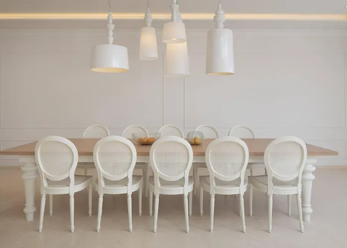 Luxury Seafront Glamour With Private Pool, Sauna And Gym At The In