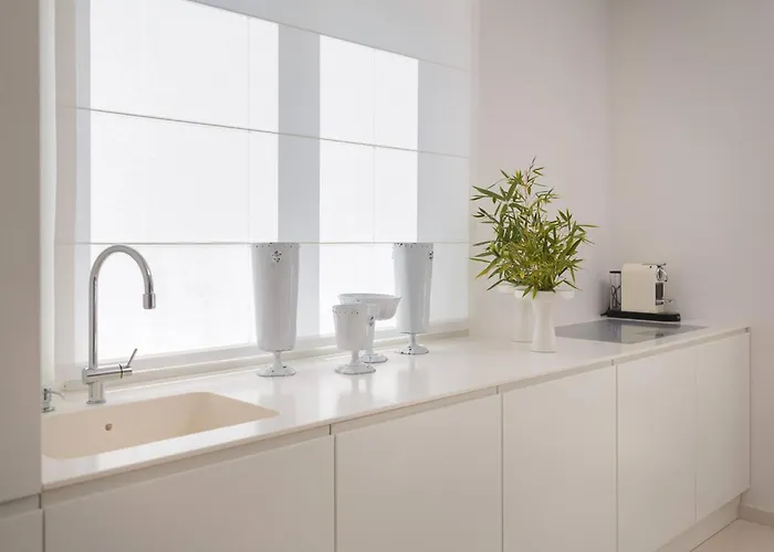 Luxury Seafront Glamour With Private Pool, Sauna And Gym At The In Villa *