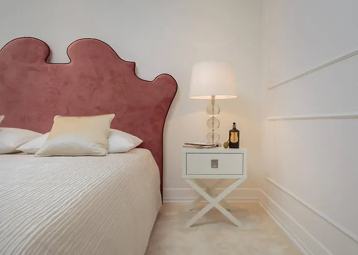 Luxury Seafront Glamour With Private Pool, Sauna And Gym At The In *