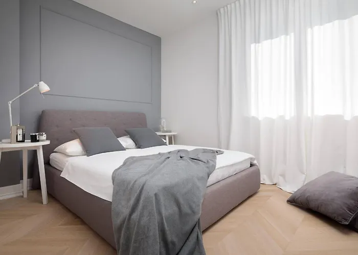 Luxury Seafront Glamour With Private Pool, Sauna And Gym At The In Primosten