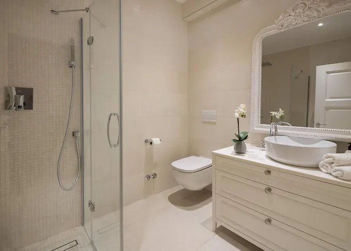 Luxury Seafront Glamour With Private Pool, Sauna And Gym At The In Villa Primosten