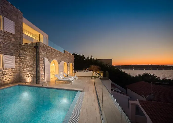 Luxury Seafront Glamour With Private Pool, Sauna And Gym At The In Villa Primošten