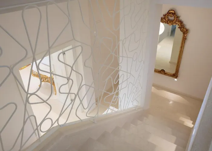 Luxury Seafront Glamour With Private Pool, Sauna And Gym At The In