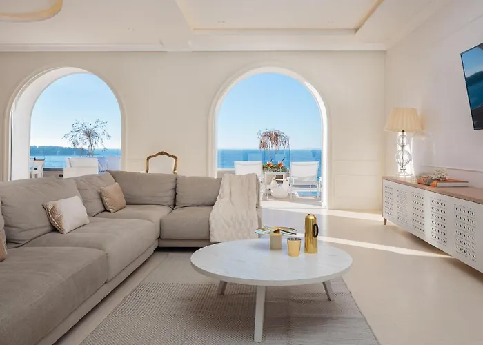 Luxury Seafront Glamour With Private Pool, Sauna And Gym At The In Villa Primošten