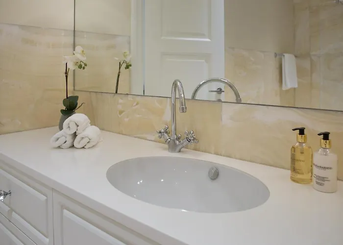 Luxury Seafront Glamour With Private Pool, Sauna And Gym At The In * Primošten