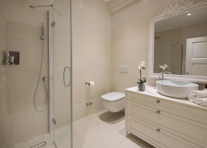 Villa Luxury Seafront Glamour With Private Pool, Sauna And Gym At The In Primošten